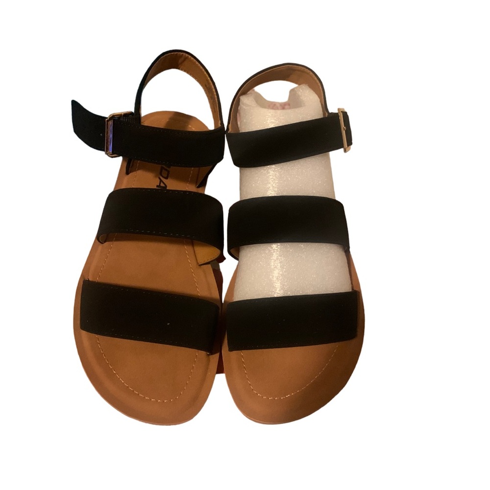 SODA sandals